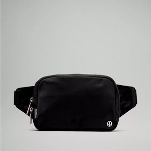 SHIPS TODAY BRAND NEW black GOLD HW Everywhere Belt Bag